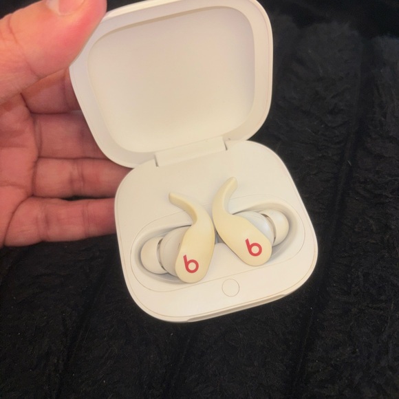 Beats Fit Pro - Picture 3 of 6